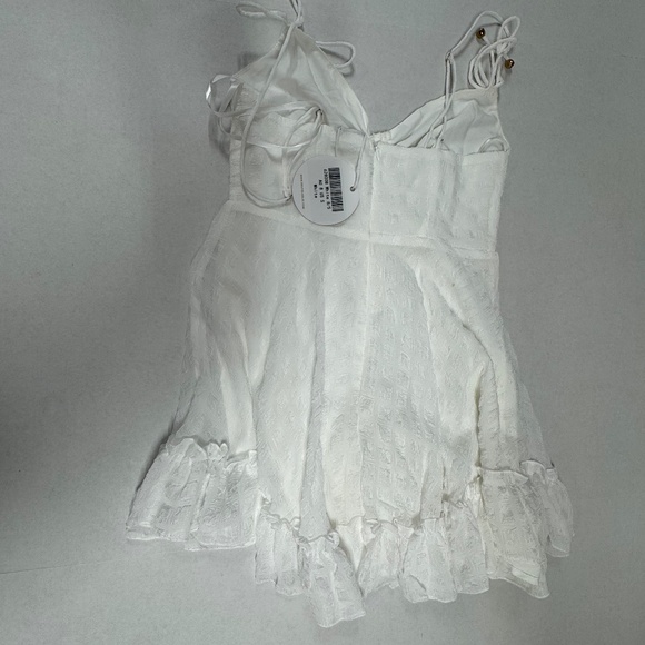 Selfie Leslie Ruffle Hem‎ Babydoll Dress White - Size S - NEW With Tags. - Picture 8 of 14